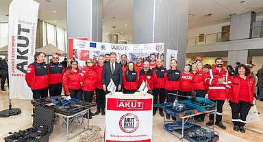 Başkan Tugay: Yangın uçağı kiralamaya hazırız