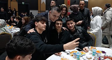 Başkan Vekili Aksoy: Gençlere yönelik yatırımlarımız sürecek