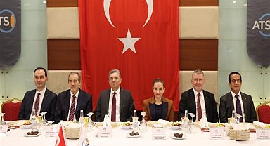 Başkan Vekili Özdemir, iş dünyasıyla iftarda buluştu