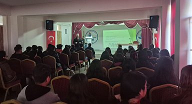 Batman'da öğrencilere ergenlik ve stres yönetimi eğitimi 