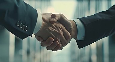 Bayraktar, Bakan Yun-Cheol ile görüşme gerçekleştirdi