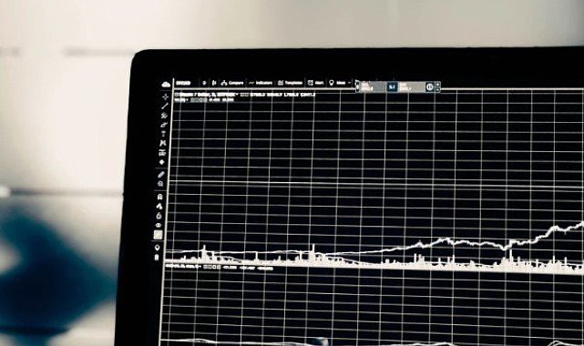 BIST100 Endeksi dün günü yüzde 0,50 yükseliş ile 13.878 puandan kapattı
