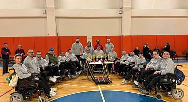 Boccia İzmir İl Turnuvası'nda Büyükşehir sporcularından madalya