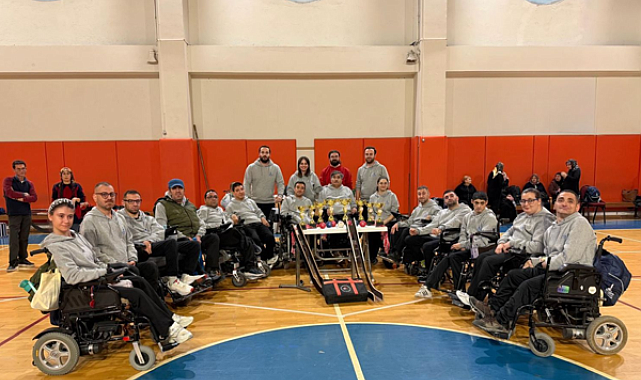 Boccia İzmir İl Turnuvası'nda Büyükşehir sporcularından madalya