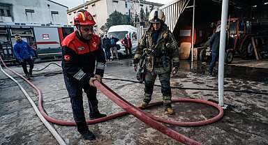 Bornova’da fabrika yangını 