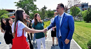 Bornova'da üniversite öğrencilerine burs projesi