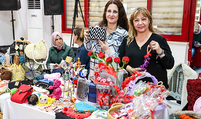 Buca’da Sevgililer Günü için Hediyelik Eşya Pazarı kuruldu