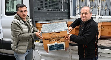 Büyükşehirden sel mağduru arıcıya kovan desteği