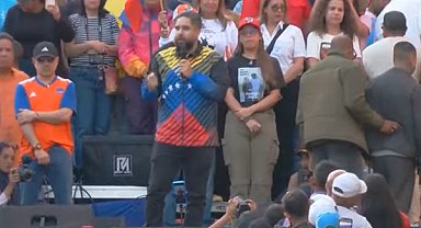 Caracas'ta binlerce kişi Maduro'nun serbest bırakılmasını istedi