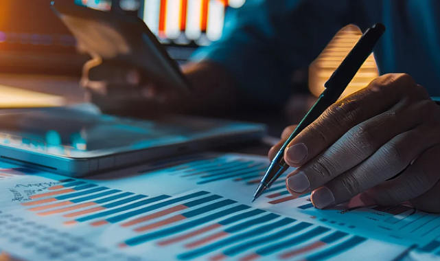 Cari denge, Aralık ayında 7.253 milyon dolar açık verdi