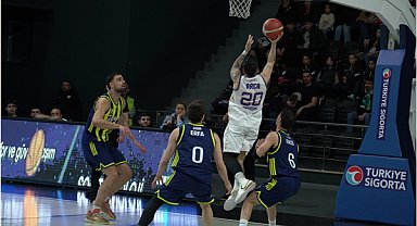 Çayırova Belediyesi, Fenerbahçe Koleji’ni mağlup etti