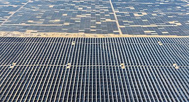 Çin’in güneş enerjisi kurulu elektrik üretim kapasitesi, 2025’te artışını korudu