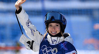 Çinli sporcu Gu Ailing, kadınlar serbest stil kayak Halfpipe’ta altın madalya kazandı