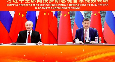 Cumhurbaşkanı Xi, Putin'le görüntülü görüşme gerçekleştirdi