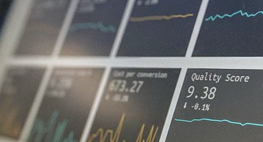 Dikkatler değerli metallere yöneldi