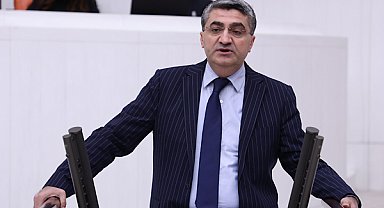 Ekmen: Hocalı'da yaşanan büyük acıyı yıl dönümünde saygıyla anıyoruz