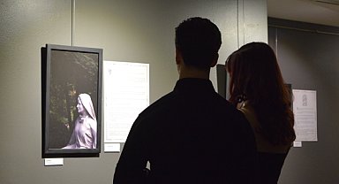 Eskişehir’de “Bir Gün Daha” sergisi açıldı