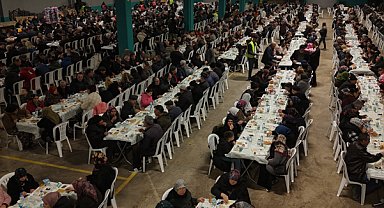 Eskişehirliler, Beylikova'daki iftar programında bir araya geldi