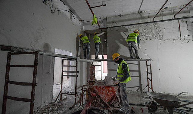 Eşrefpaşa Hastanesi ek hizmet binasında kaba inşaat süreci tamamlandı