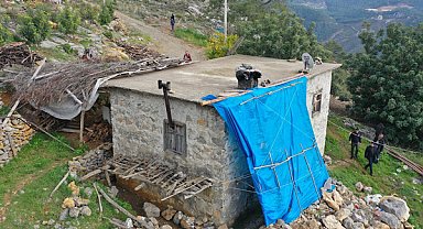 Gazipaşa Belediyesi’nden ihtiyaç sahibi vatandaşa konteyner ev