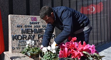 Gemlik’teki şehitlikte bakım çalışması yapıldı