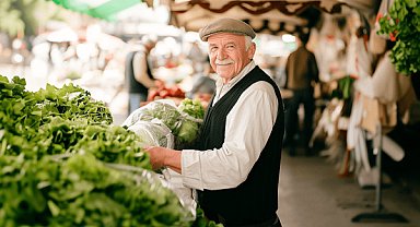 İBB'den emeklilere pazar desteği