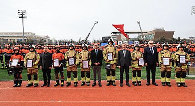 İBB’ye 578 yeni itfaiyeci katıldı