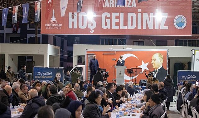 İftar sofrası Menderes’te kuruldu