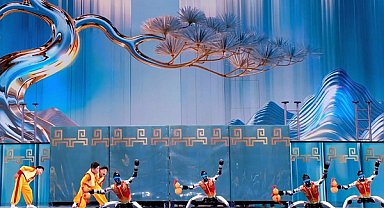 İnsansı robotlar Bahar Bayramı Galası'na damga vurdu