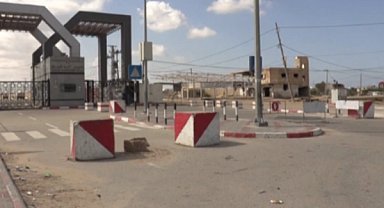 İsrail, Gazze'nin Refah sınır kapısını sınırlı yaya trafiğine yeniden açtı