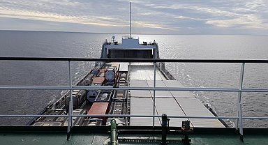 İstanbul Boğazı'nda arızalanan gemi Büyükdere Demir Sahası’na demirletildi