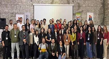 İzmir Büyükşehir Belediyesi Yerel Gençlik Forumu düzenledi