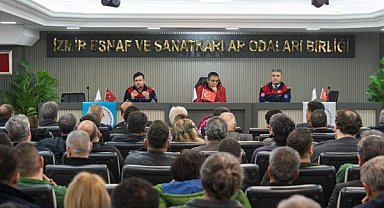 İzmir’de yangın yönetmeliği değerlendirildi 