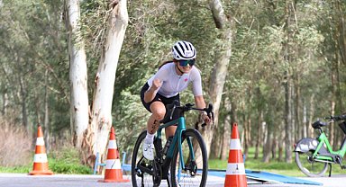 İzmir Duatlonu Türkiye Kupası tamamlandı