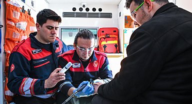 İzmir İtfaiyesi paramedikleri yüksek riskli vakalar için sahada