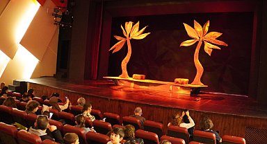 İznik’te atık piller tiyatro biletine dönüşüyor