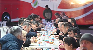 Kepez Belediyesi, Beşkonaklılar’da iftar sofrası kurdu 