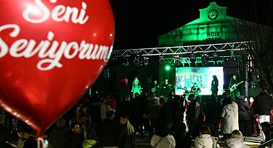 Keşan Belediyesi’nden Sevgililer Günü konseri