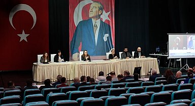 Konak Belediye Meclisi’nde deprem ve kent gündemi ele alındı