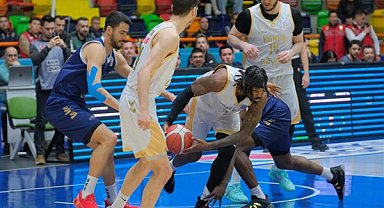 Konya Büyükşehir Belediyespor, Kipaş İstiklal’i farklı skorla geçti