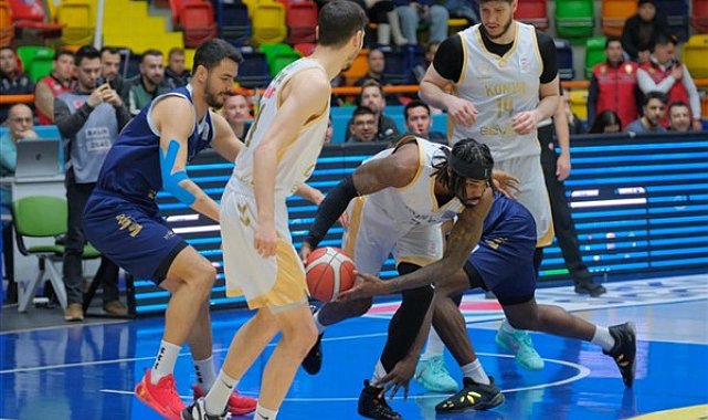 Konya Büyükşehir Belediyespor, Kipaş İstiklal’i farklı skorla geçti