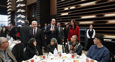 Konya’da “Büyük Aile Sofrası”nda şehit yakınları ve gaziler bir araya geldi