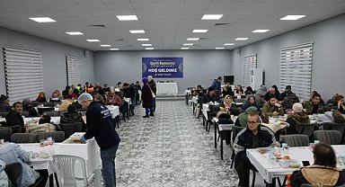 Küçükçekmece Belediyesi vatandaşları iftar sofralarında buluşturuyor