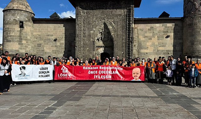 LÖSEV gençlerinden Erzurum'da ve Erzincan'da farkındalık etkinliği