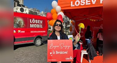 LÖSEV tüm Türkiye'de sevgi gününü kutladı