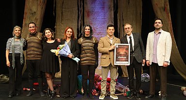 MABET, “Böcekler” oyunuyla faaliyete başladı