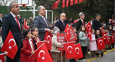 Malatya Valisi Yavuz, Fatih İlkokulu’ndaki törene katıldı