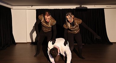 Marmaris Belediyesi Tiyatrosu “Böcekler” ile perde açıyor