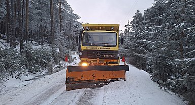 Mihalıççık’ta karla mücadele çalışmaları sürüyor