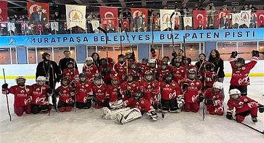 Muratpaşa’dan Antalya Altyapı Ligleri’ne çifte zafer